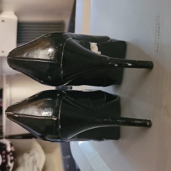 Used Guess Women's Cacei Peep Toe Platform Pump Stiletto Heels in black sz 8.5M - Picture 2 of 8